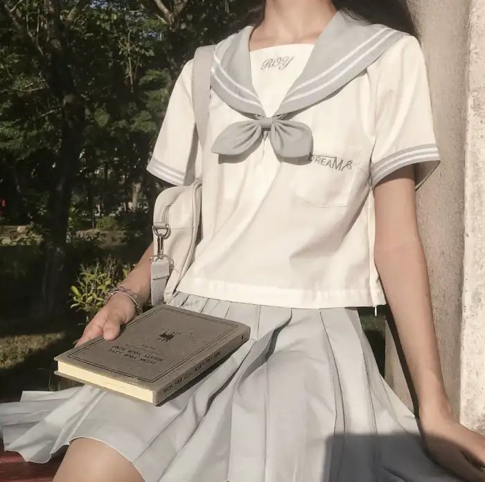 轻拍翻转小魔女